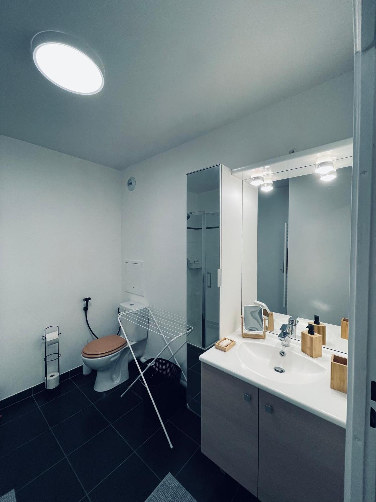 Appartement Lahcen Thorigny-sur-Marne Ngoại thất bức ảnh